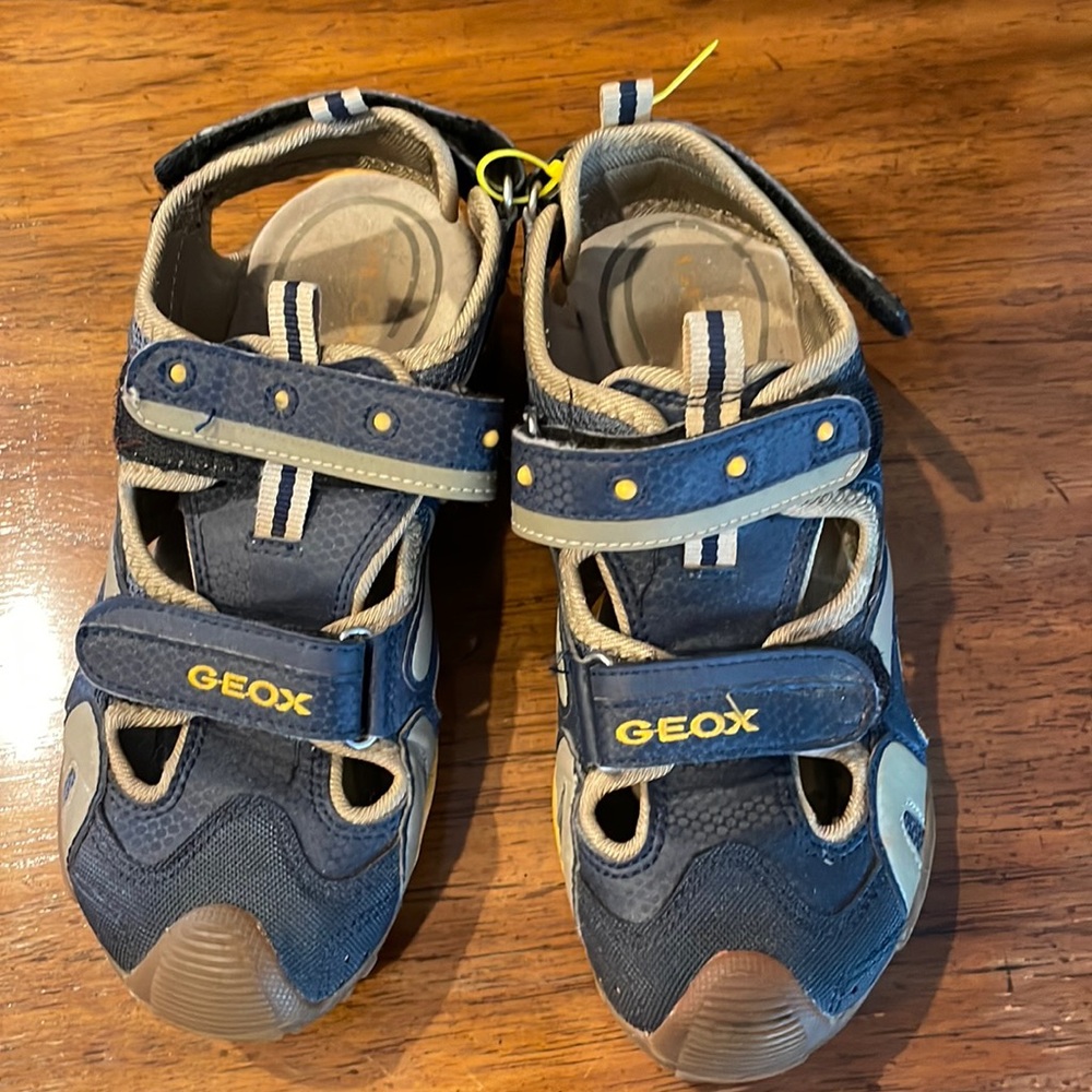Geox, boys water sandals (sz. 3)
